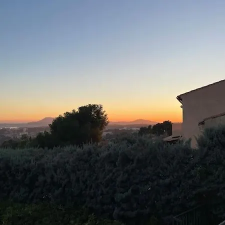 Сasa de vacaciones Au Calme Des Pins Avec Vue *