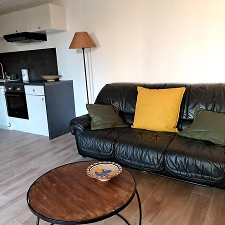 Дом отдыха Au Calme Des Pins Avec Vue