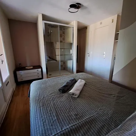 Au Calme Des Pins Avec Vue *