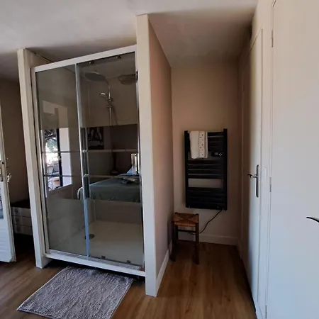 Дом отдыха Au Calme Des Pins Avec Vue