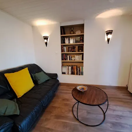 Au Calme Des Pins Avec Vue *